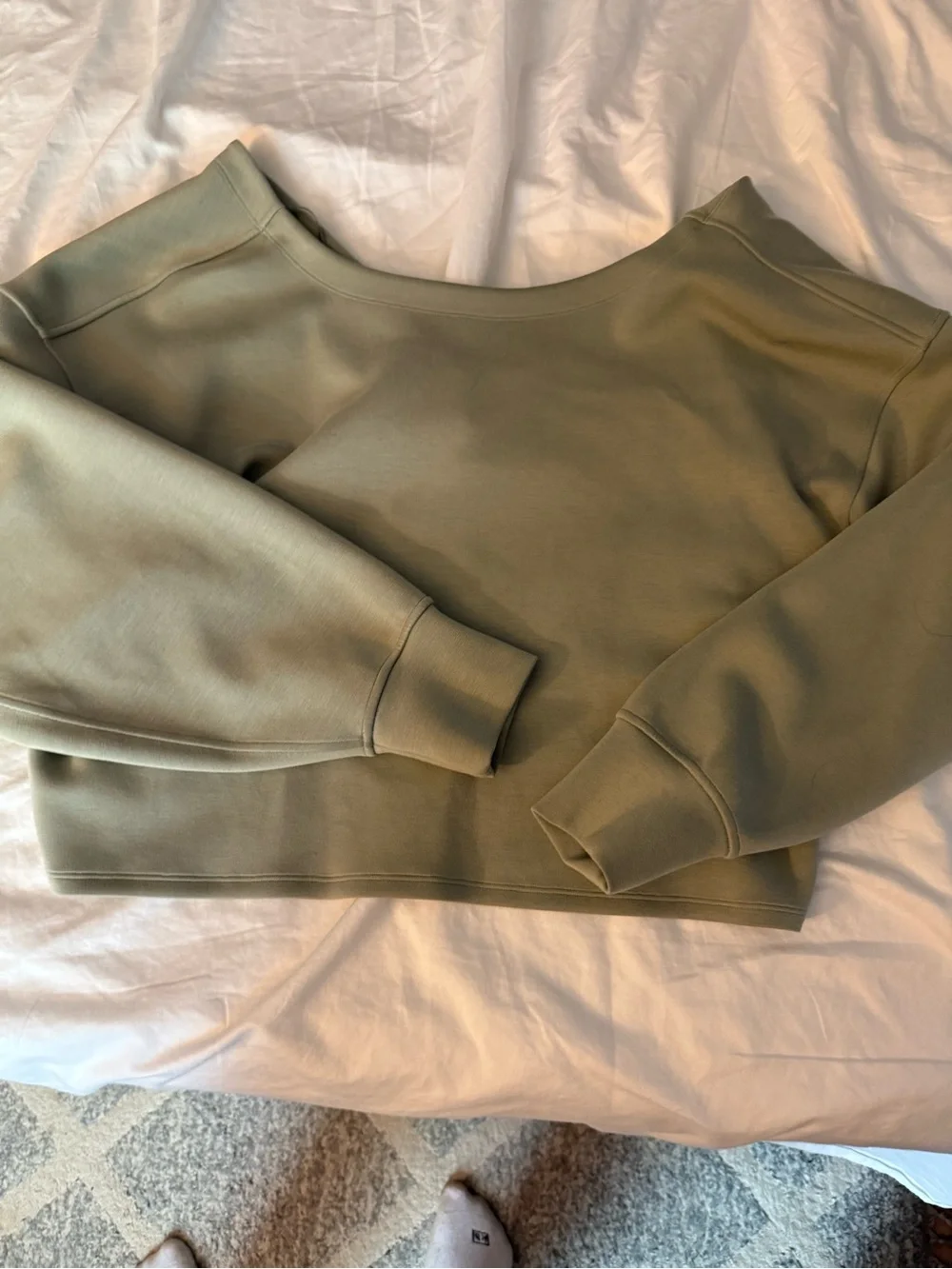 Lululemon Twist Back-to-Front Pullover Green Fern 10